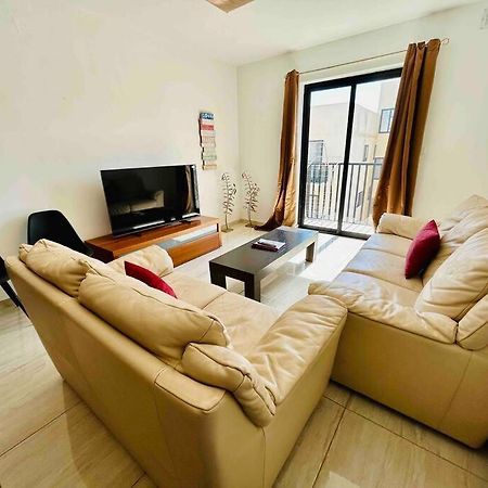 Duplex Whiskey Home 200M Away From The Sea And The Square St. Paul's Bay Luaran gambar